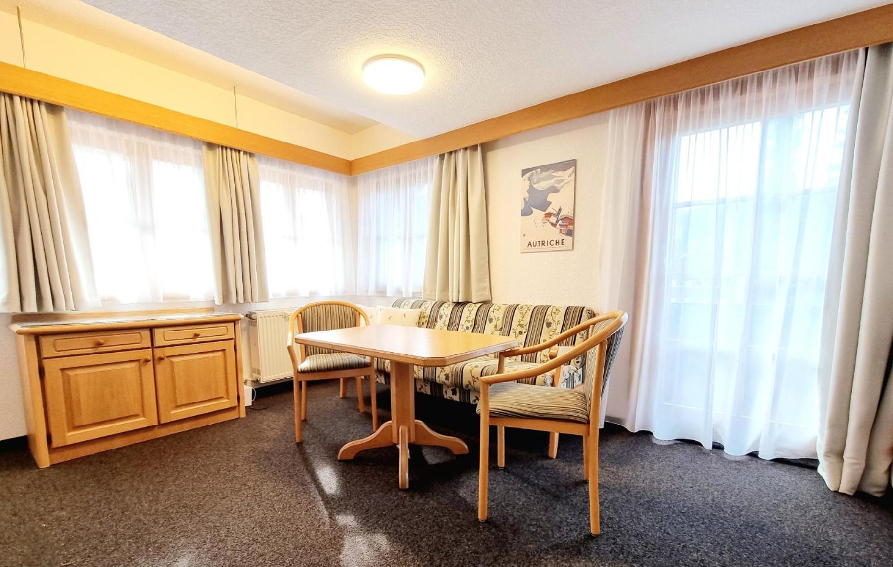 Das Bergfried - Urlaub Zentral Und Ruhig! Apartment Riezlern Exterior photo